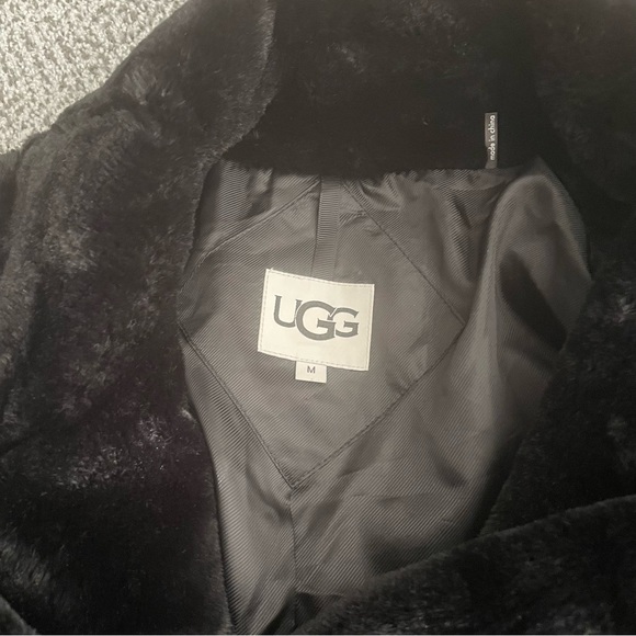UGG Rosemary Fur Coat - Size Medium NWOT! - Picture 7 of 11